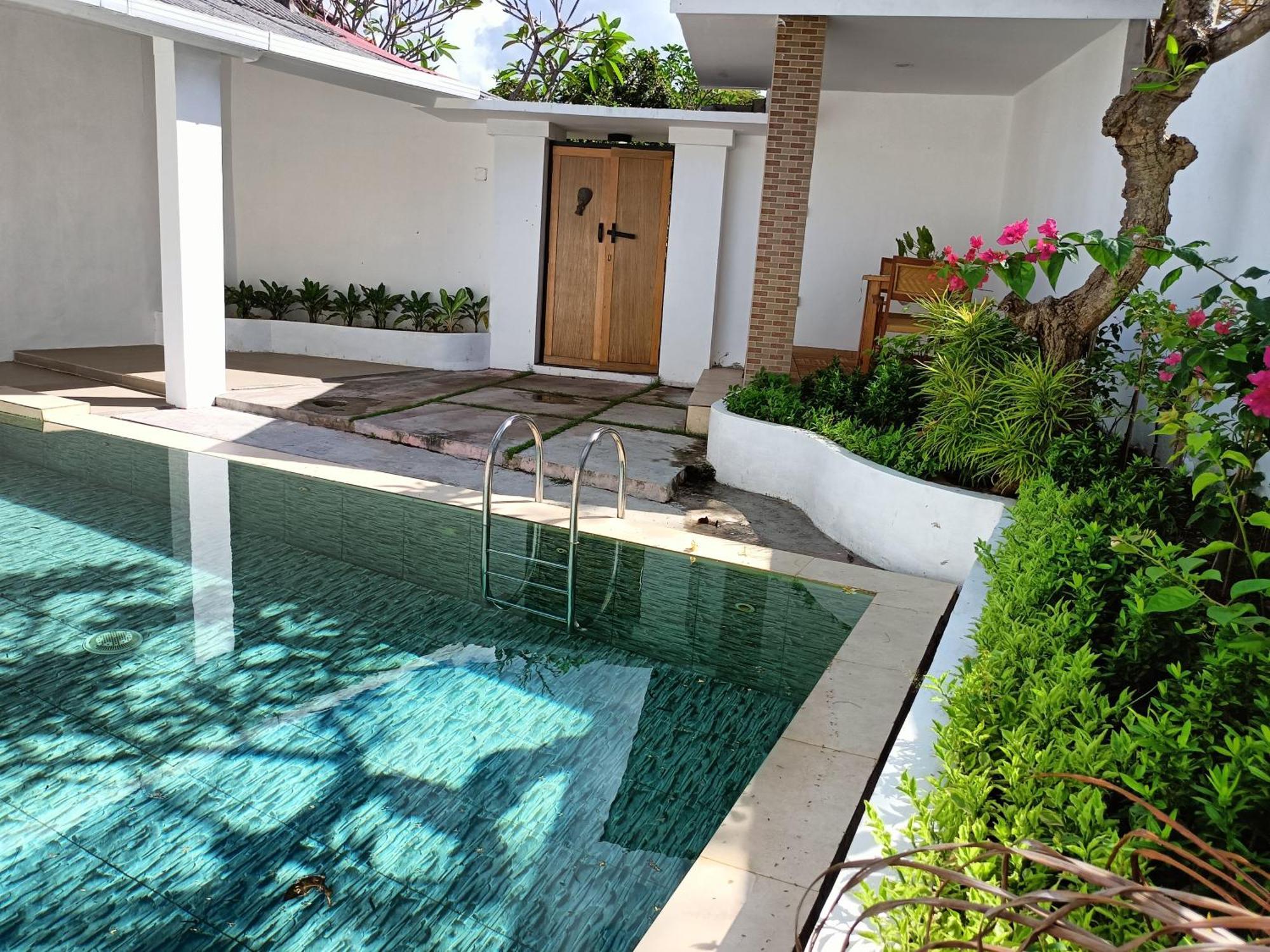 Lavender Villa & Spa Кута Екстериор снимка