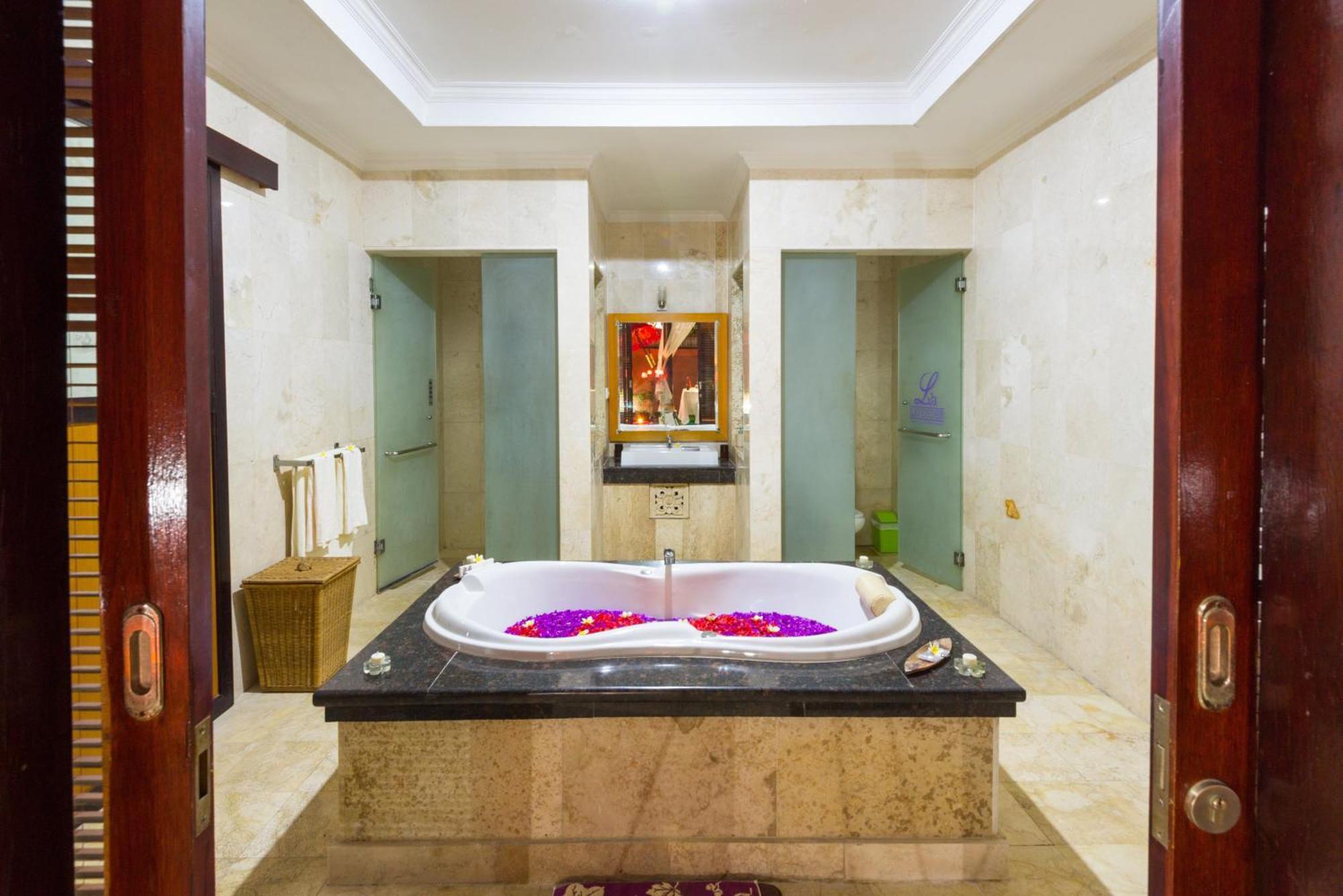 Lavender Villa & Spa Кута Екстериор снимка